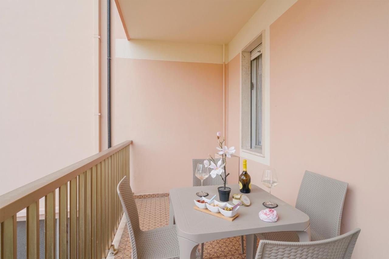Near The Sea - Wifi And Parking Apartment Ventimiglia Ngoại thất bức ảnh