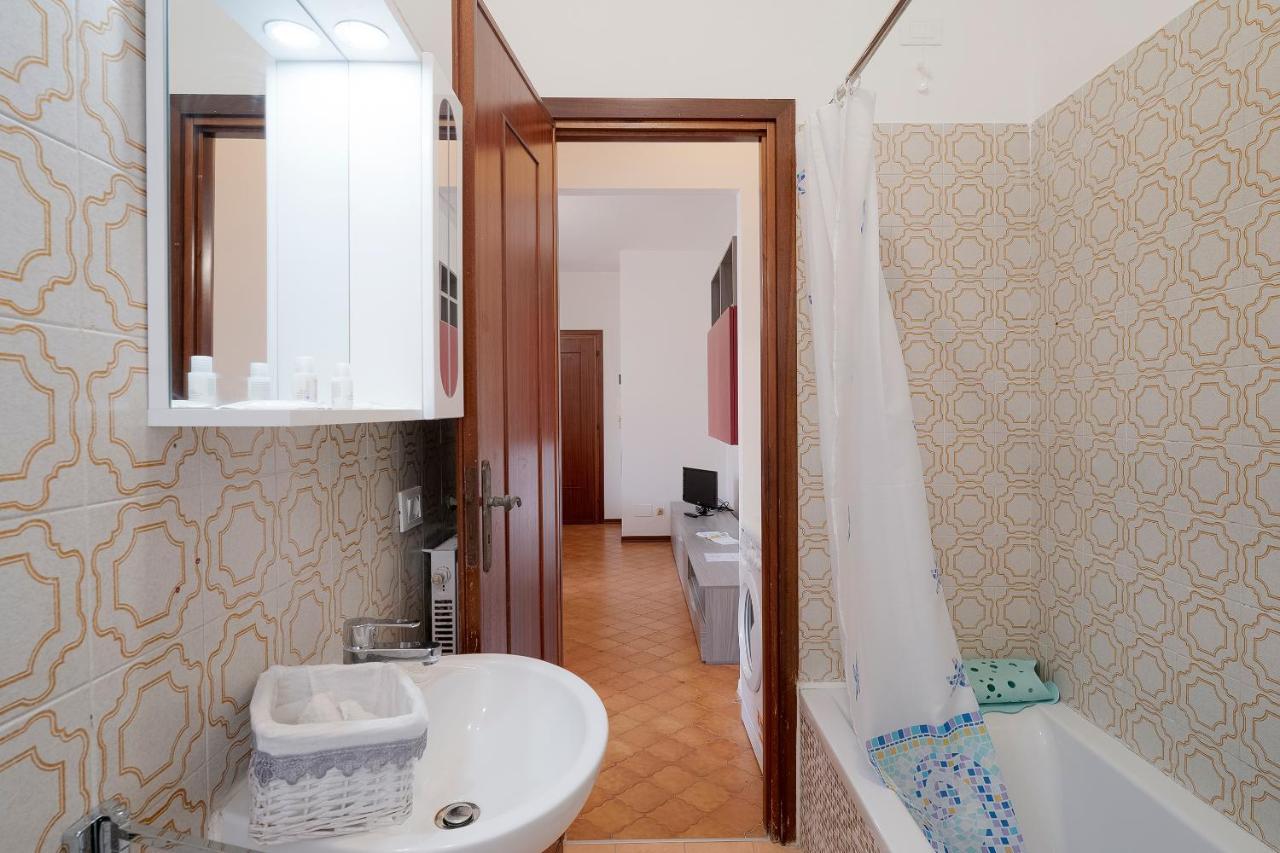 Near The Sea - Wifi And Parking Apartment Ventimiglia Ngoại thất bức ảnh