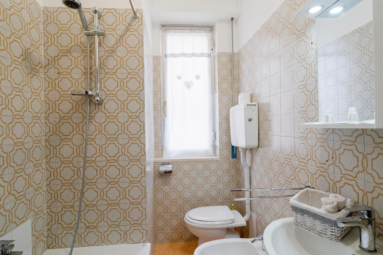 Near The Sea - Wifi And Parking Apartment Ventimiglia Ngoại thất bức ảnh